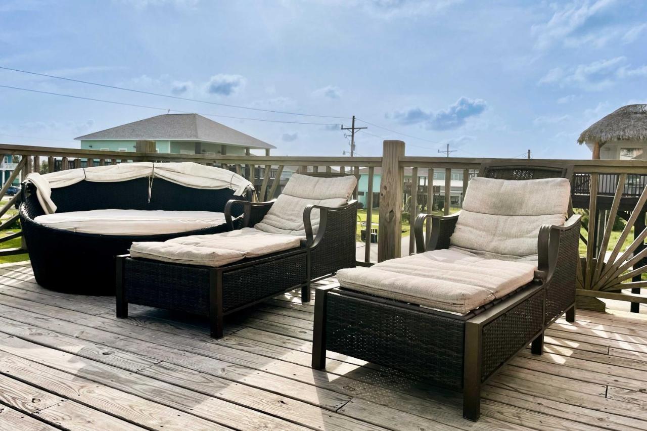 Chic Crystal Beach Escape With Deck - Walk To Beach! Bolivar Peninsula Buitenkant foto
